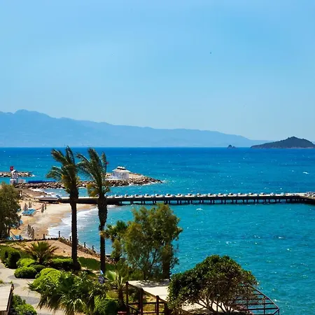 Semesteranläggning (resort) Dragut Point South 4*