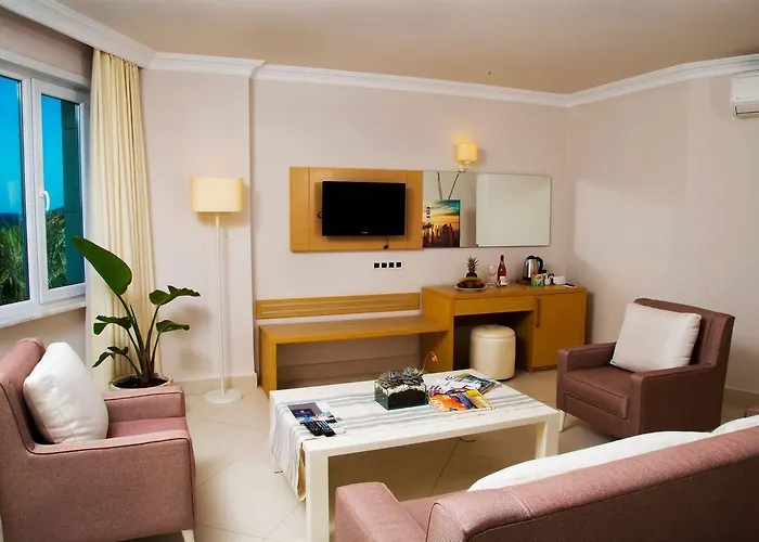 Semesteranläggning (resort) Dragut Point South 4*