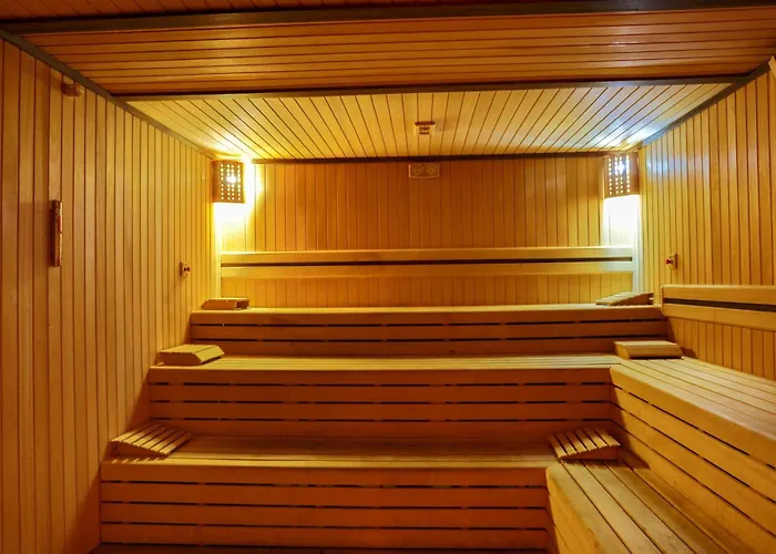 Dragut Point South 4*