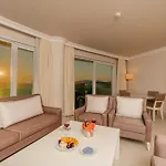 אתר נופש Dragut Point South טורגוטריס