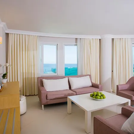 Dragut Point South טורגוטריס