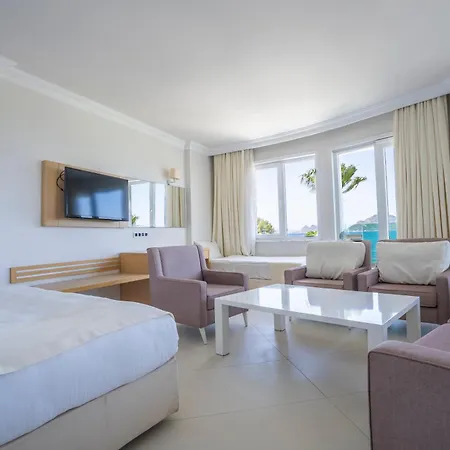 Resort Dragut Point South