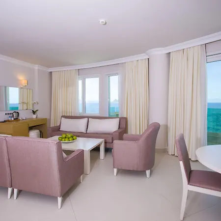 리조트 Dragut Point South 4*