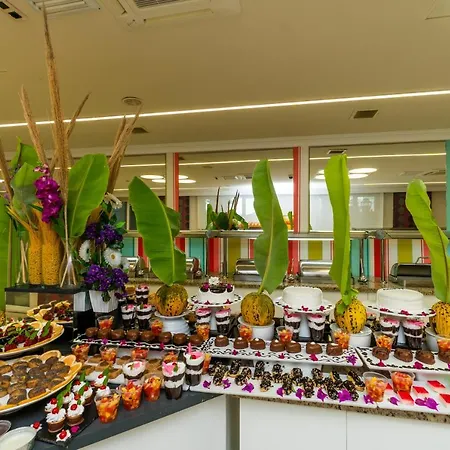 Dragut Point South Rezort 4*