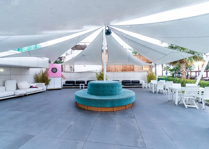 Resort Dragut Point South