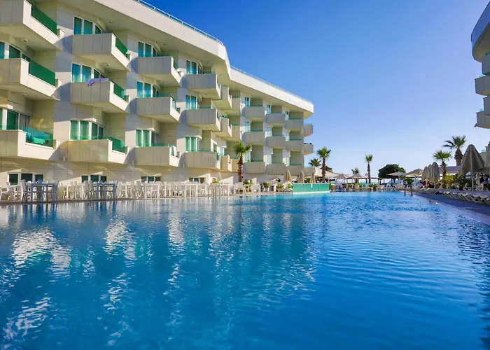 Resort Dragut Point South Turgutreis